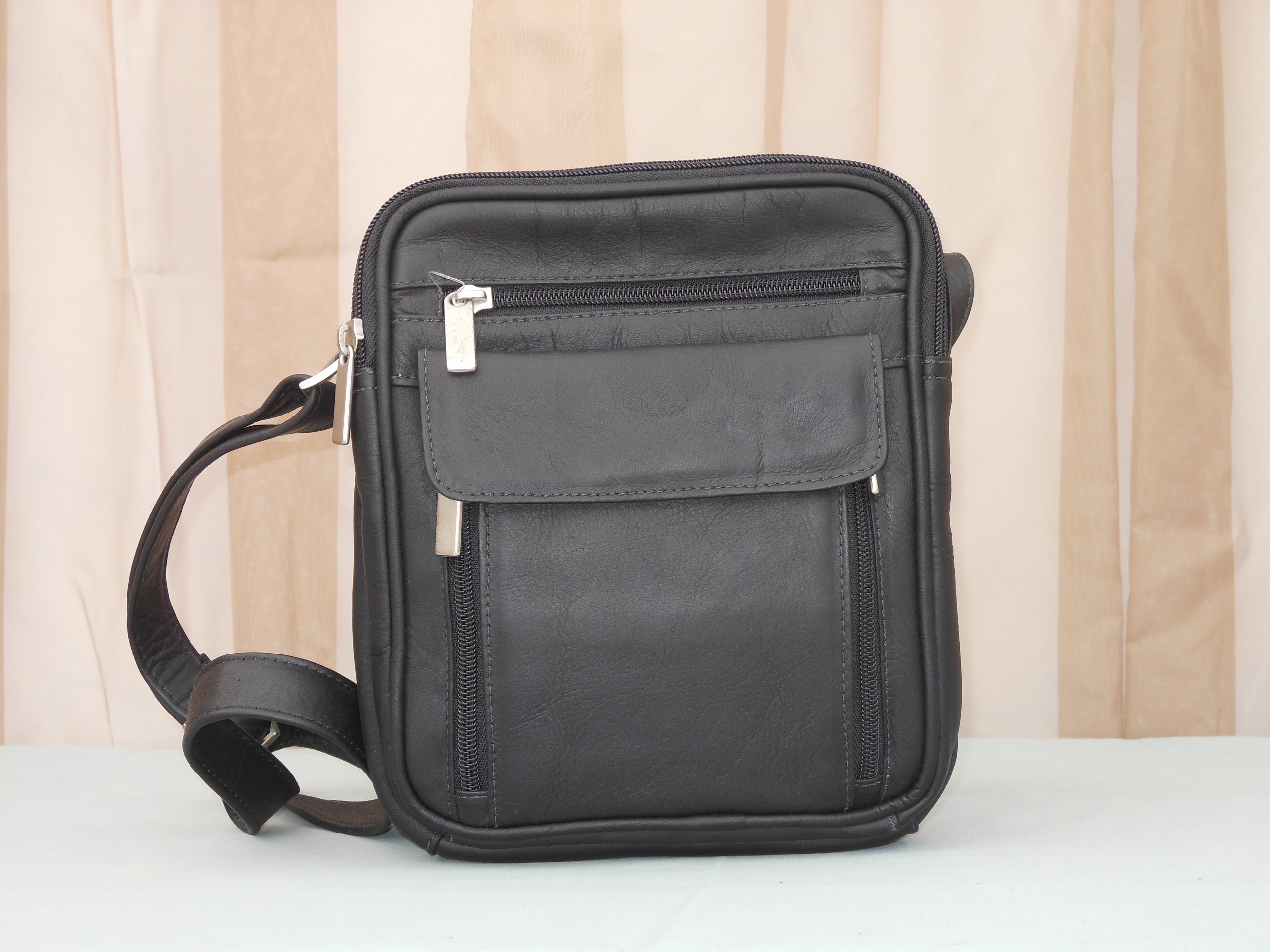 Utility Bag with Card Slots | Santini Leather- Creating Unique Designs ...